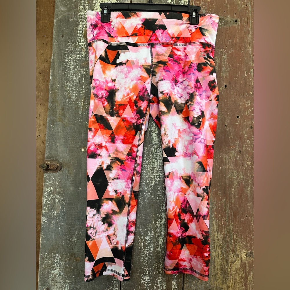 Women’s Size M Pink Print RBX Capri Leggings